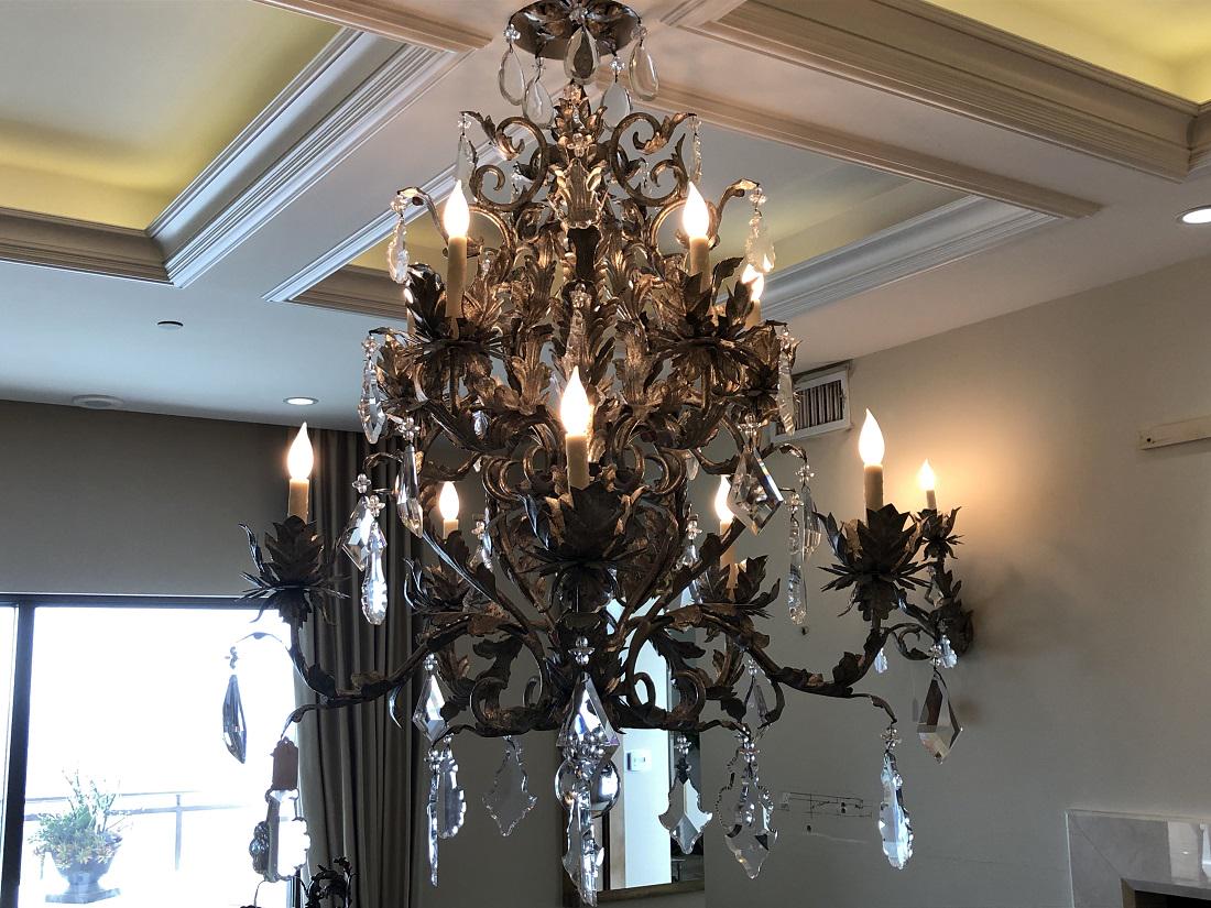 Ornate 10 Arm Crystal Chandelier by Woodland Furniture (1 of 11)