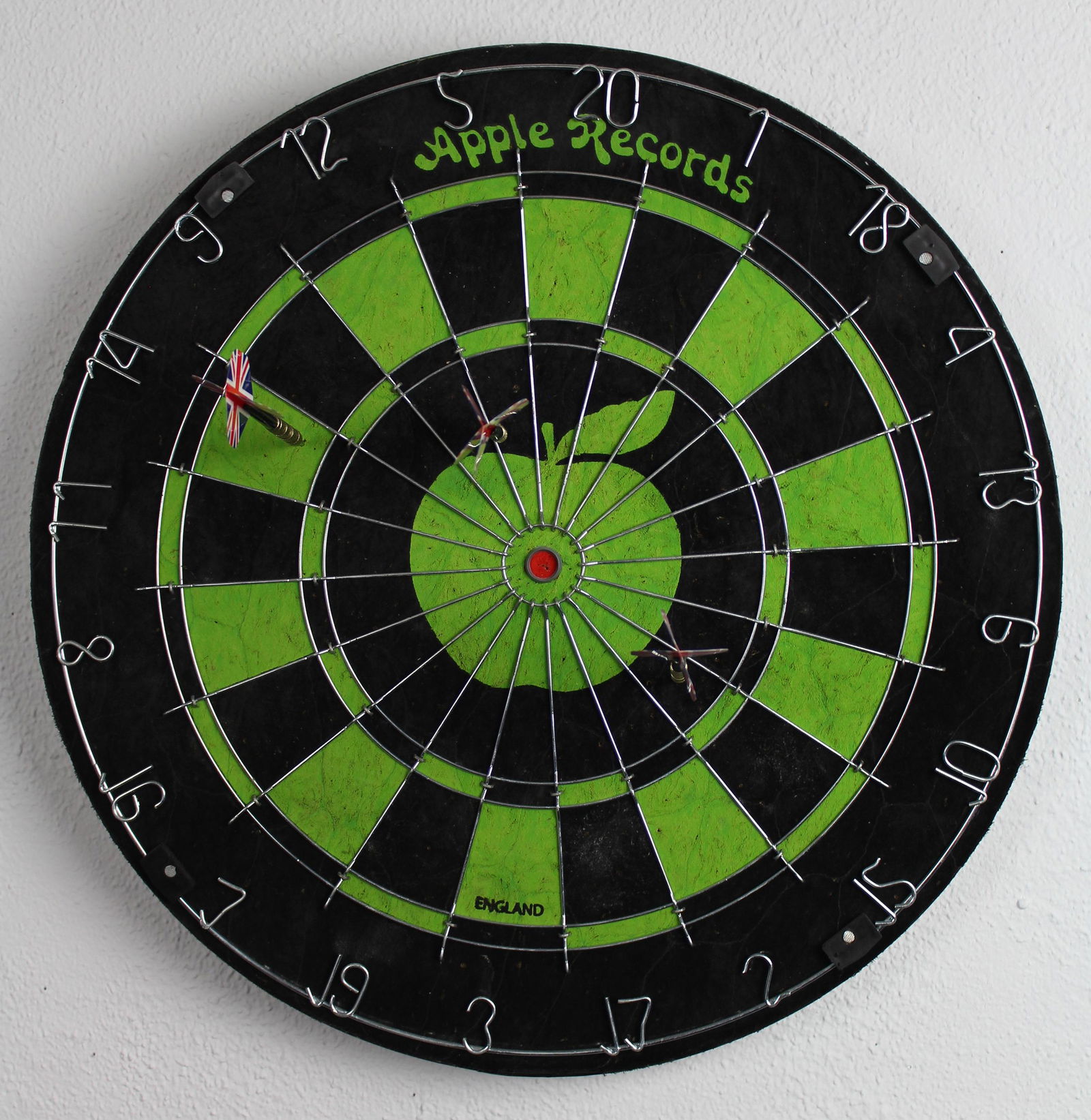The Beatles Apple Records Dartboard (1 of 7)