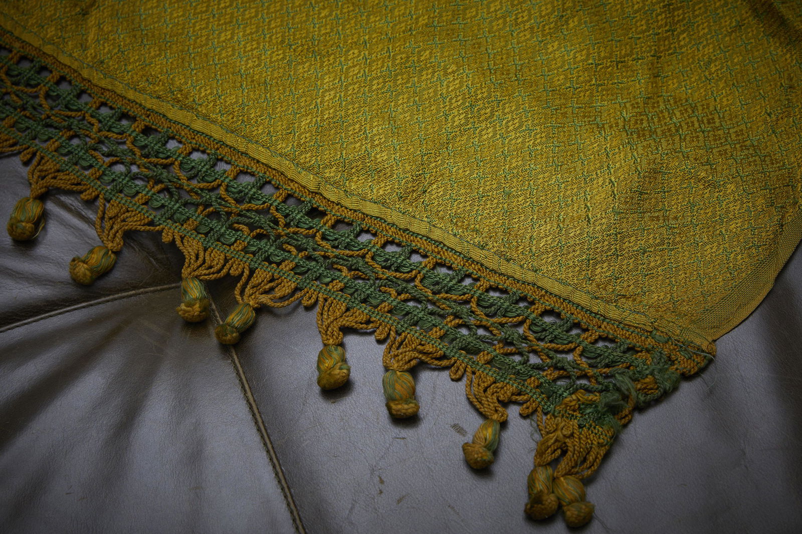 San Leucio bedspread (1 of 3)