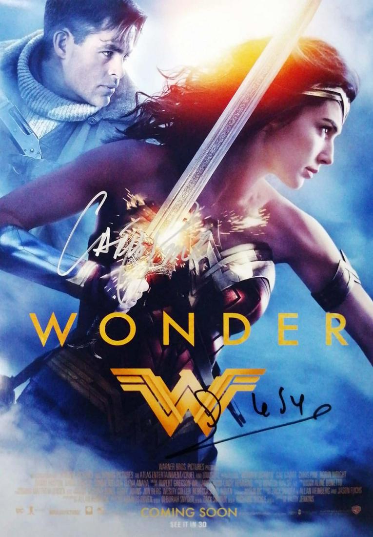 DC Wonder Woman Gal Gadot Chri Autographed Signed Photo (1 of 1)