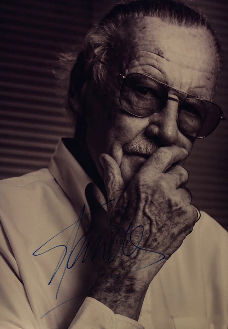 Marvel Avengers Iron Man Captain Stan Lee Signed (1 of 1)