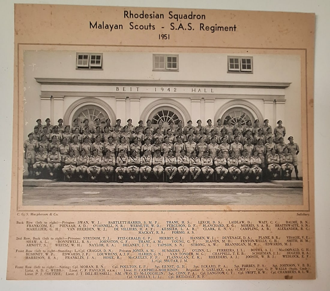 MALAYAN INCIDENT.Rhodesian Squadron Malayan Scouts Group Photo (1 of 1)