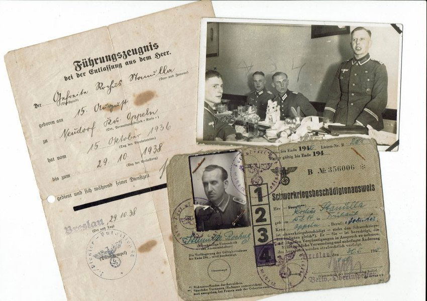 German WWII War Damaged ID Card and Discharge (1 of 6)