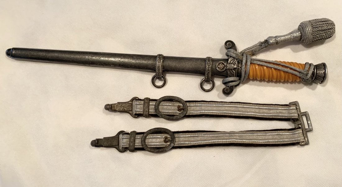 HEER DAGGER (1 of 8)