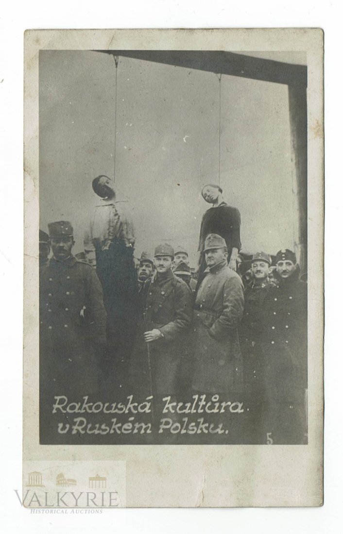 Photo Postcard 1915-16 - Hanged Polish People WW1: Photo postcard from around 1915-1916 during WW1 where we can see 2 hanged Polish citizens in the gallows with a description below that says "Austian Culture in Russian Poland". We suppose these soldie
