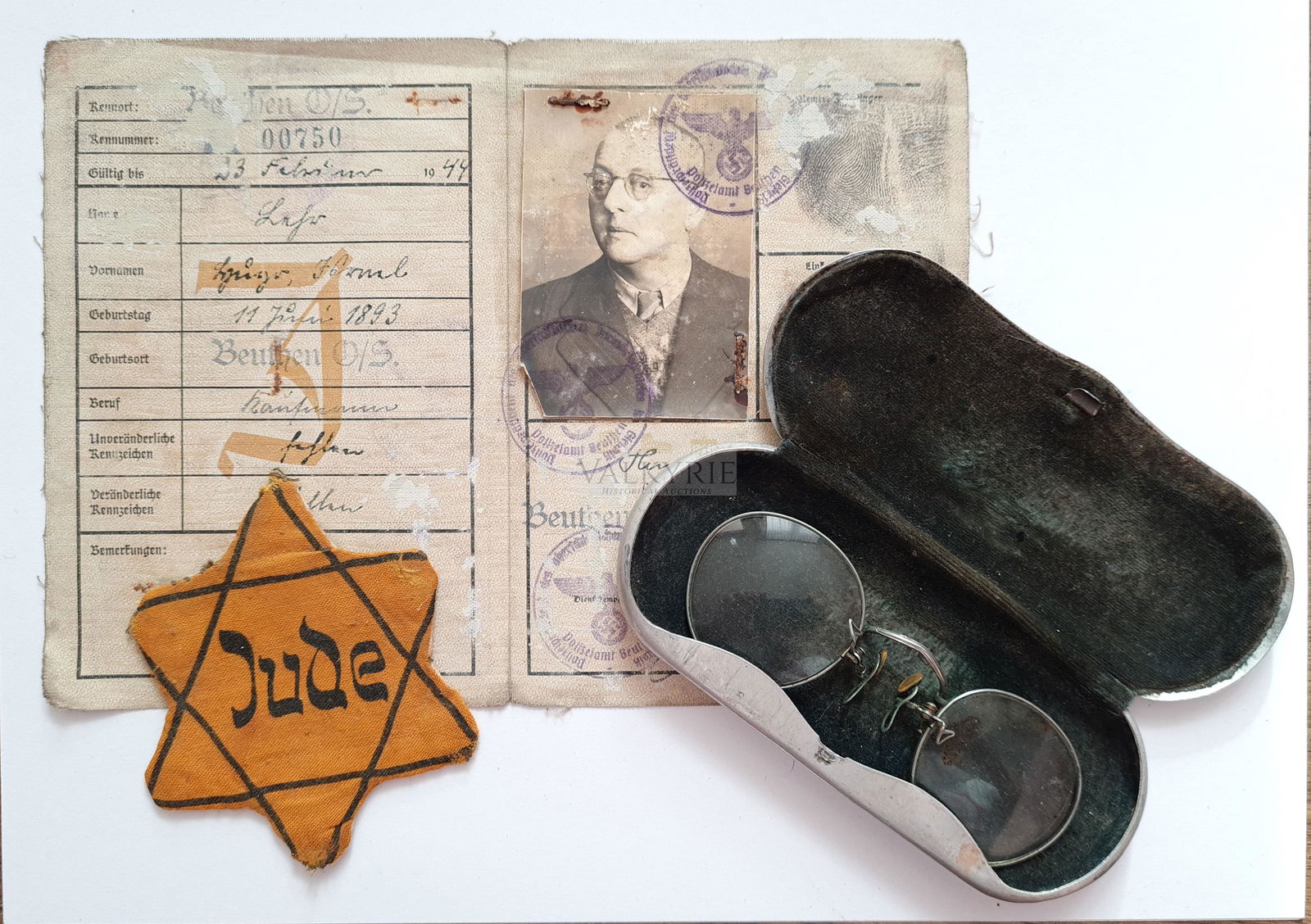 Set of German Jew: Kennnarte + Jude Star + Glasses!: One of the most touching sets we are selling on this auction is this one of a jew from Beuthen called Hugo Israel Lehr. Set was found in Poland and it comprises: his Jewish Kennkarte, his used and sti