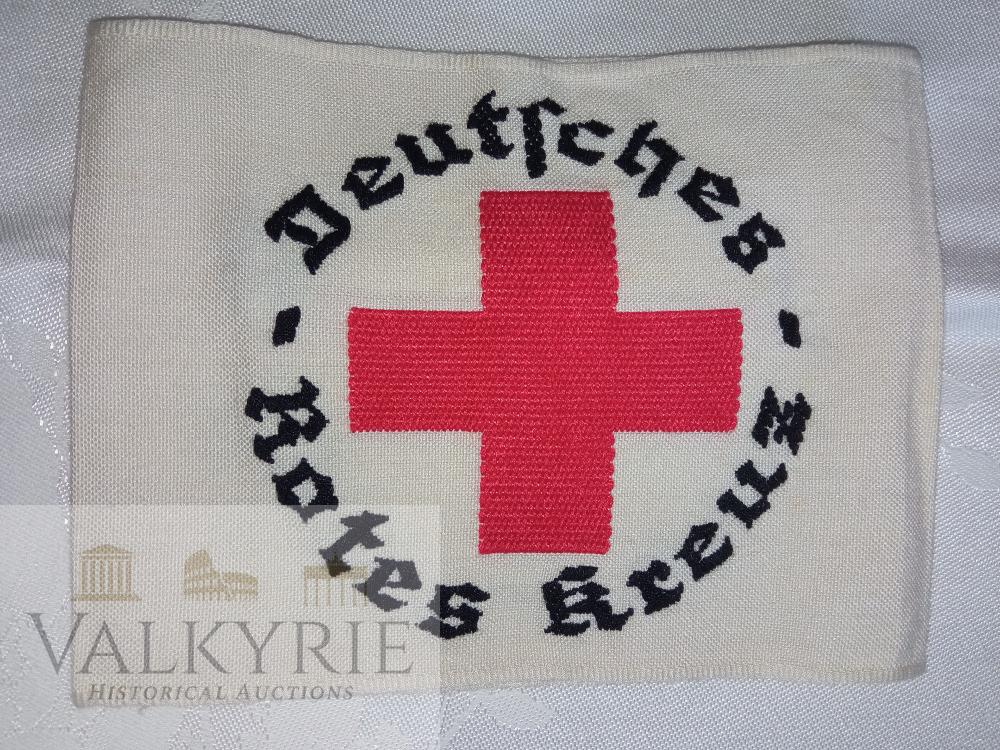 3 Reich - German Red Cross(DRK)Armband for Medics Nurse: 3 Reich - German Red Cross (DRK) Armband for Medics and Nurses (Deutsches Rotes Kreuz (DRK) armbinde für Sanitäter und Krankenschwestern) worn by Medics and Nurses. Made of white cotton with embroid