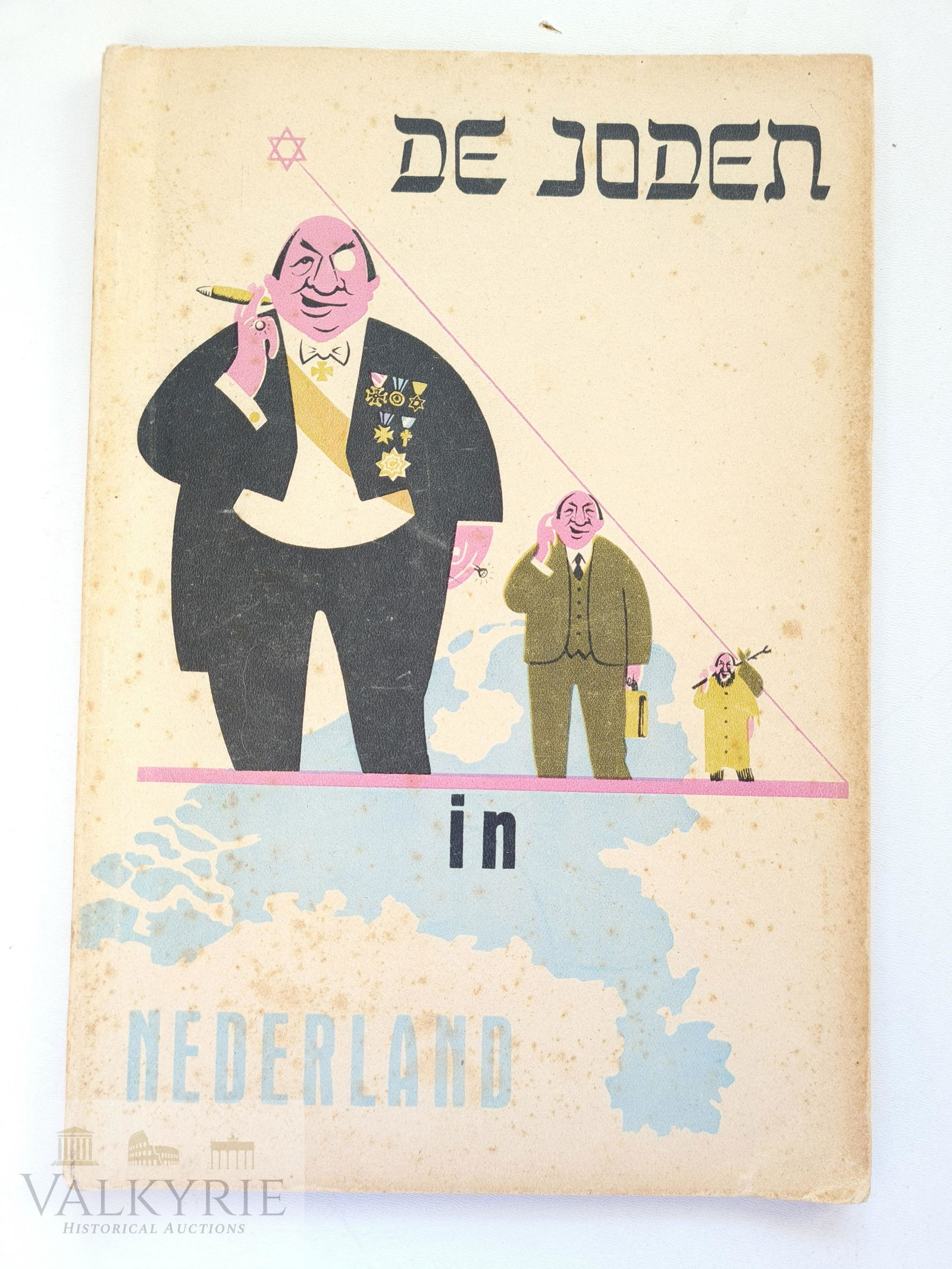 Very Anti-Semitic Dutch Book De Joden in Nederland 1941: Fiercely anti-Semitic and rare to find book published in The Netherlands. Illustrated with black and white photos. The author of this very shameful and incomprehensibly cruel reading, Hans Graf von Mo