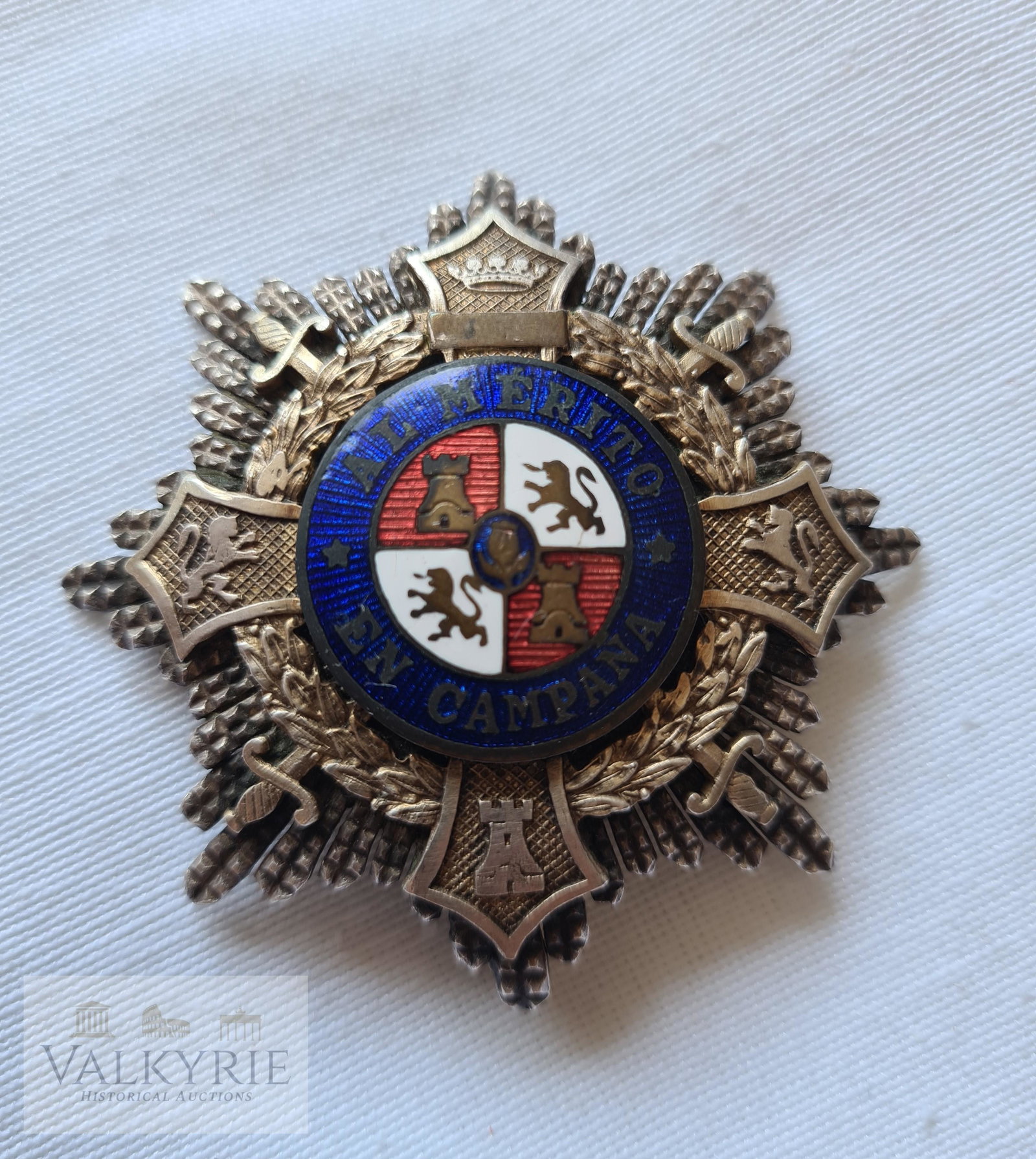 Spanish War Cross - Legion Condor & Blue Division: Great example of Cruz de Guerra / Spanish War Cross Egaña model, the most wanted manufacturer for collectors of Spanish medals awarded to Legion Condor, Italian CTV volunteers during Spanish Civil Wa