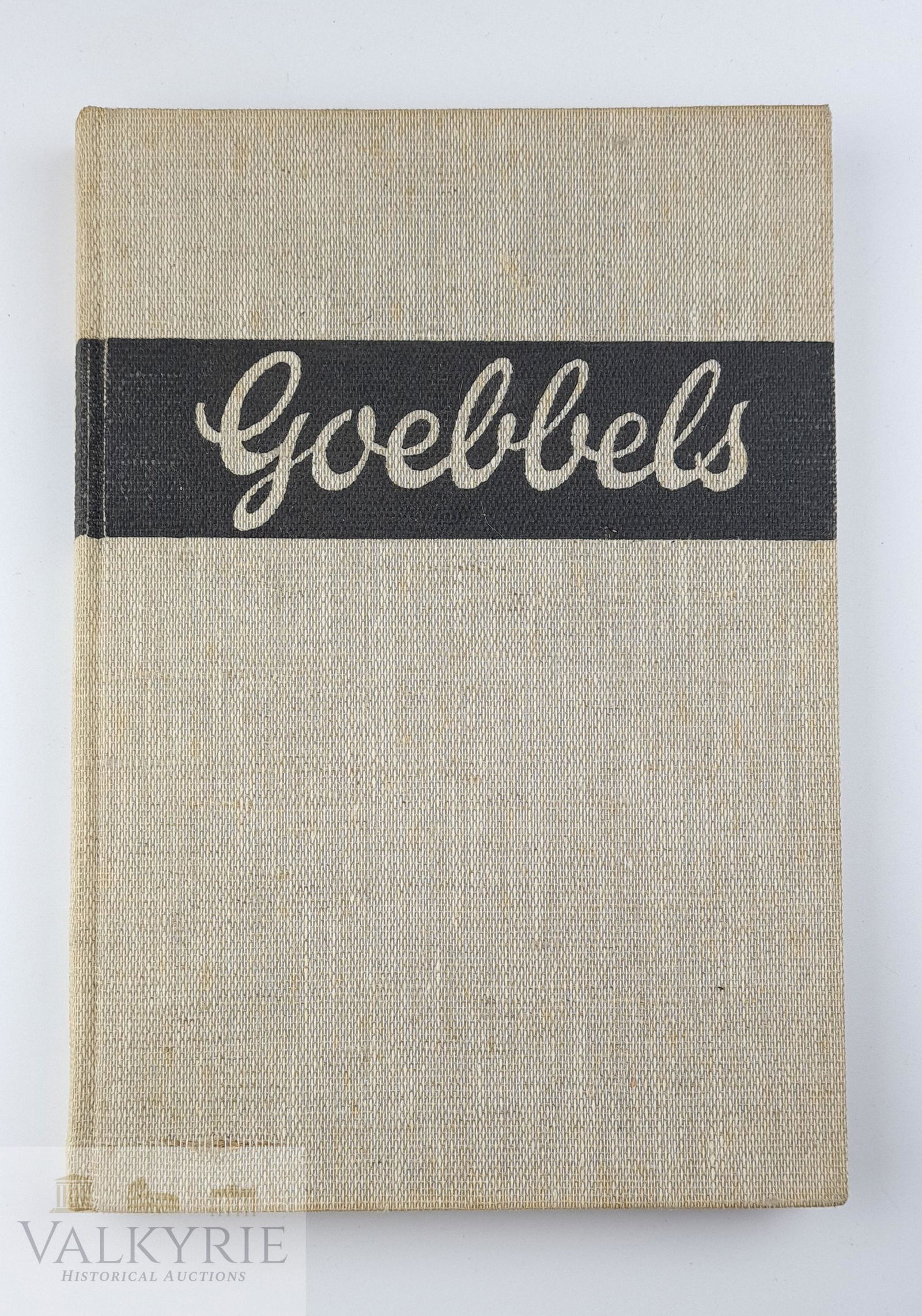 Book "Men and Powers: Goebbels" by M. Jungnickel: Book "MÃ¤nner und MÃ¤chte. Goebbels" (Men and Powers: Goebbels) written by M. Jungnickel. Hard cover. Good condition.************IMPORTANT! We ship this article from our office in Europe**********