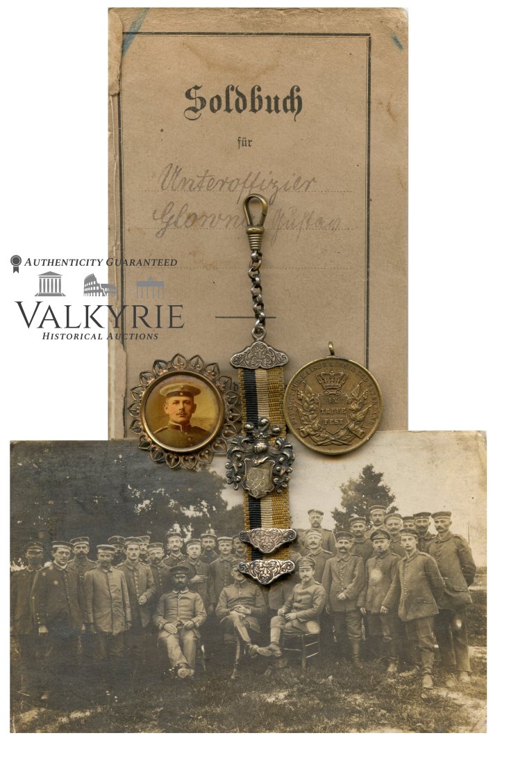A Set of Prussian NCO Officer: A Set of Prussian NCO Officer Brooch, medal, patriotic motto, paybook and photo. Brooch: Material: Magnetic Height: 33 mm Width: 33 mm Weight: 5,88 g No pin. Me