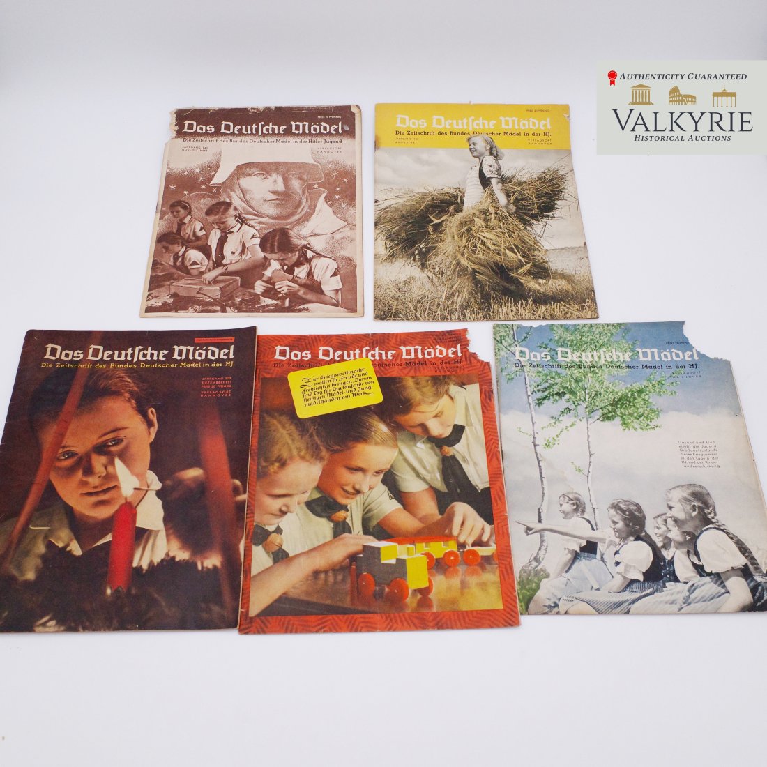 Das Deutsche Madel - Nazi Girls Propaganda Magazine (Set of 5): Das Deutsche Madel (The German Girl) was the Nazi propaganda magazine aimed at girls, particularly members of League of German Girls. In fact, it was the official organ of the League. The magazine was