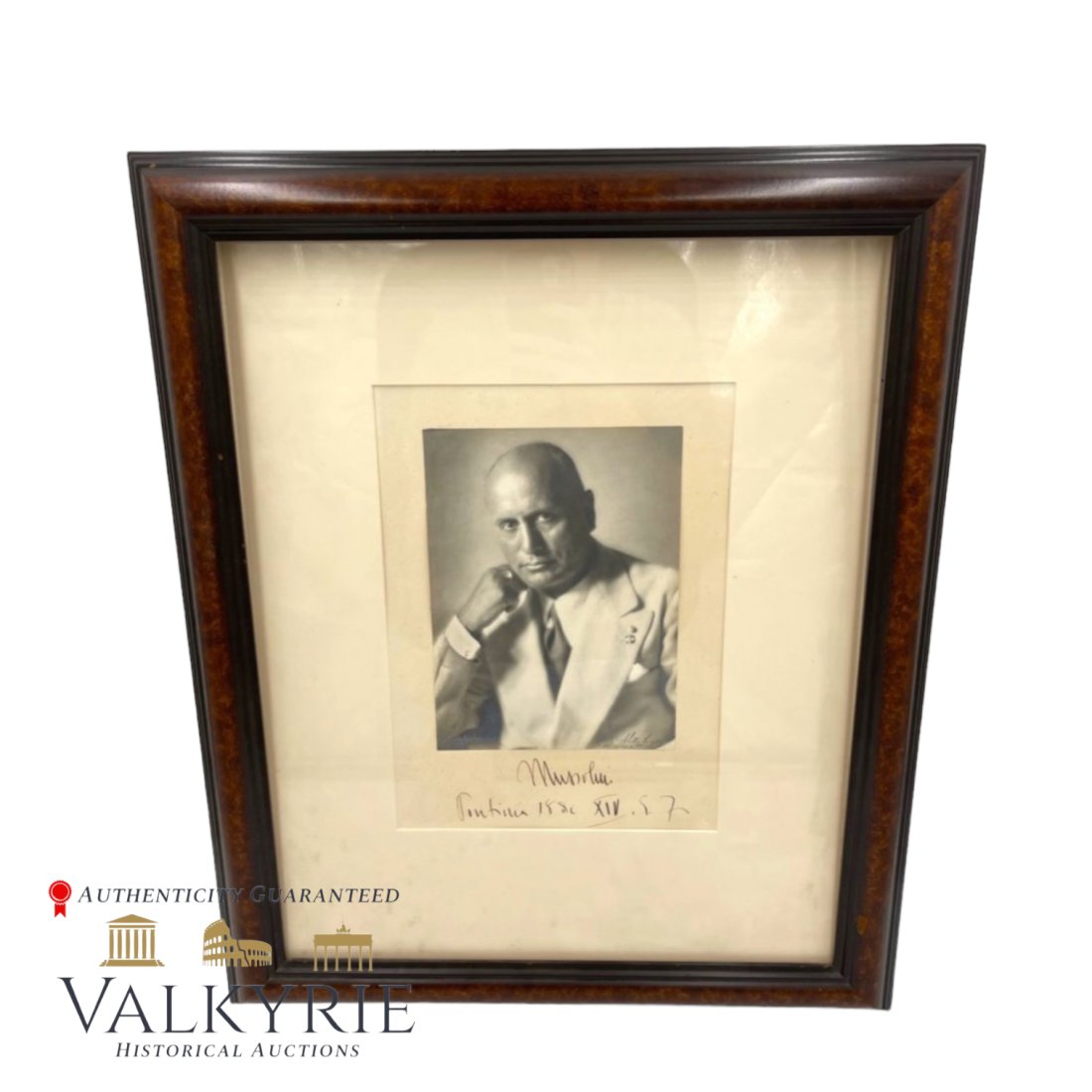 Benito Mussolini Signed Portrait Photo in Frame (1 of 3)