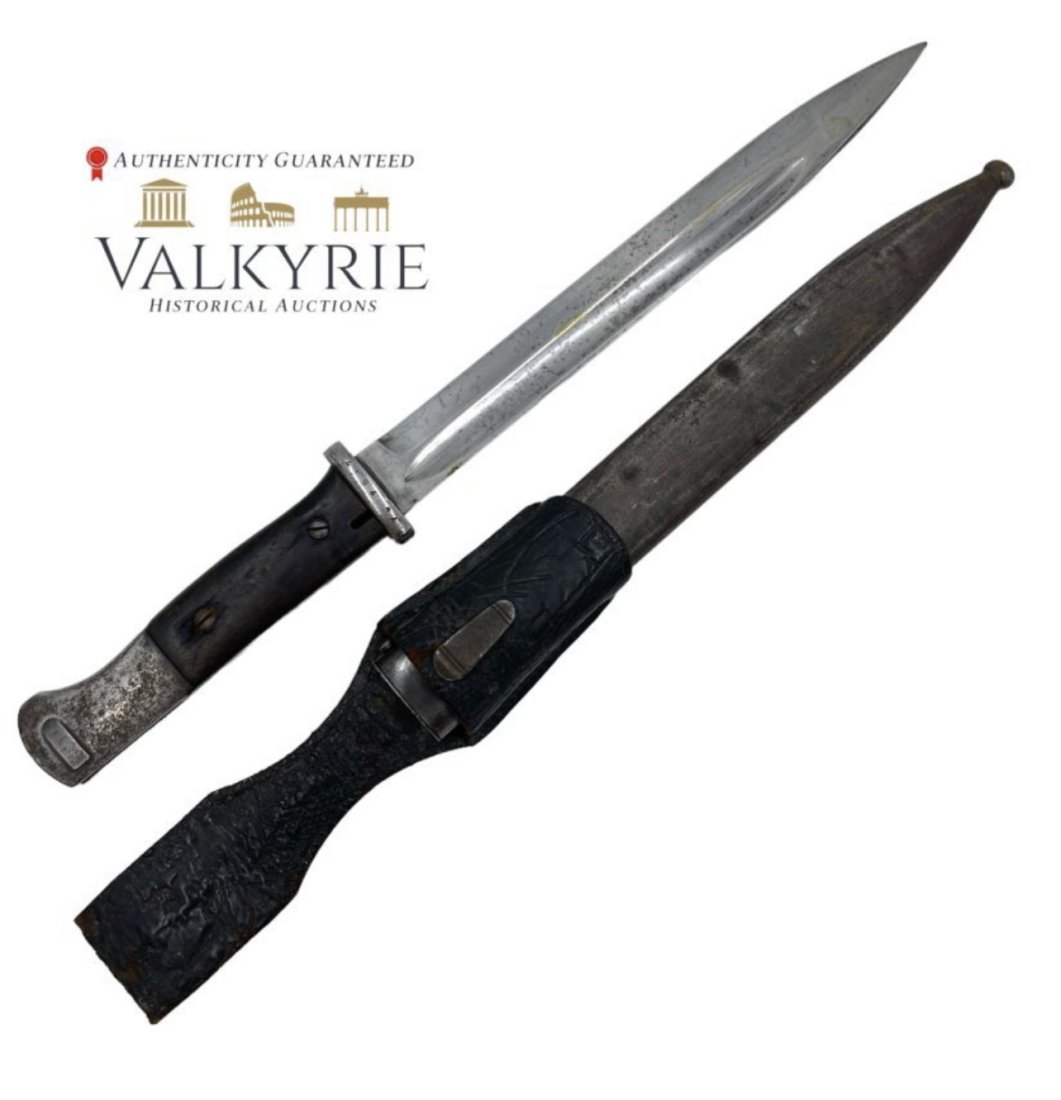 German WWII Bayonet M1884 / 98 with Frog (1 of 3)