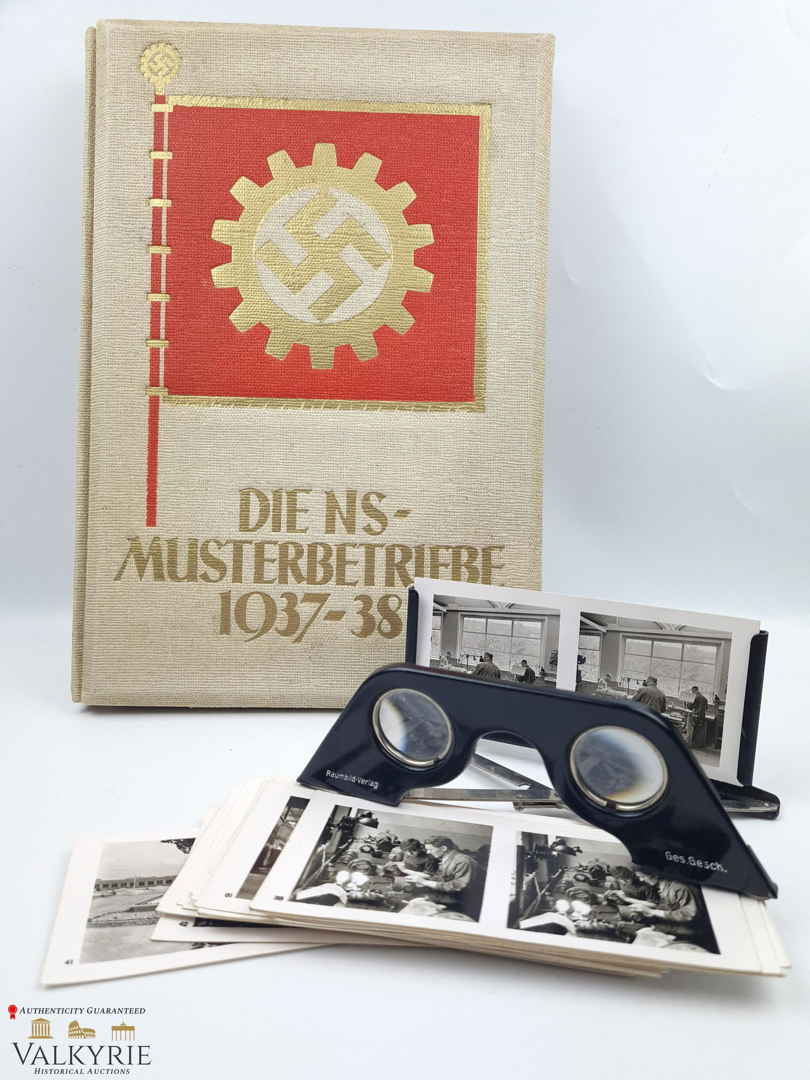Very Rare Stereo Viewer Photos from The National Socialist Model Firms 1937-38.: Very rare DIE NATIONAL-SOZIALISTISCHEN-MUSTERBETRIEBE 1937-38 BAND 1 (The National Socialist Model Firms 1937-38 Part 1).With 156 spatial images by Prof. Heinrich Hoffmann, 117 pages and stereo viewer