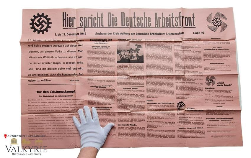 Deutsche Arbeitsfront (German Labour Front) - Huge Poster Propaganda and News About the DAF - 1942: Foldable poster published for the first fortnight of december 1942, of the official organ of the Deutsche Arbeitsfront (German Labour Front). Poster has Hitler's quotes, propaganda and news about the 