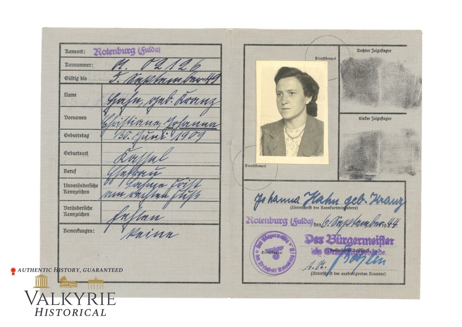 Kennkrate Issued to a German Woman From Rottenburg in 1944: Kennkarte Issued to a German Woman From Rottenburg in 1944. Excellent condition. Made from canvas and with photo of the owner. Shipping from our office in Europe.