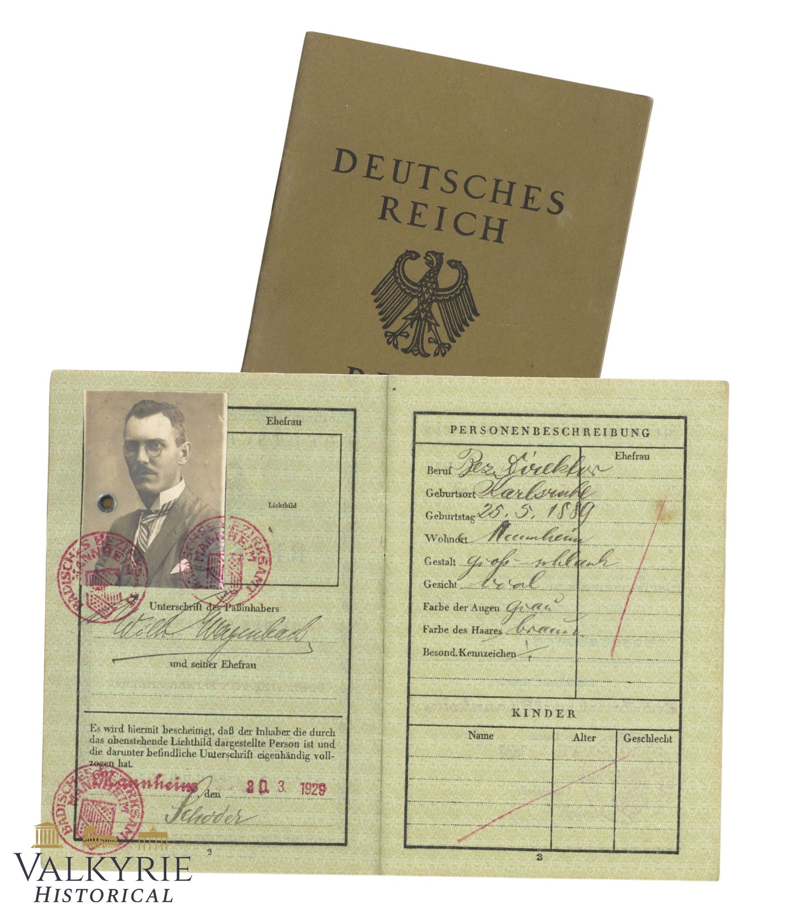 Good Example of Weimar Republic Period Passport Issued to a German Citizen in 1929: Good Example of Weimar Republic Period Passport Issued to a German Citizen in 1929. Complete with photo of the owner and few entries. All items for this auction will be shipping from Europe. Shipping
