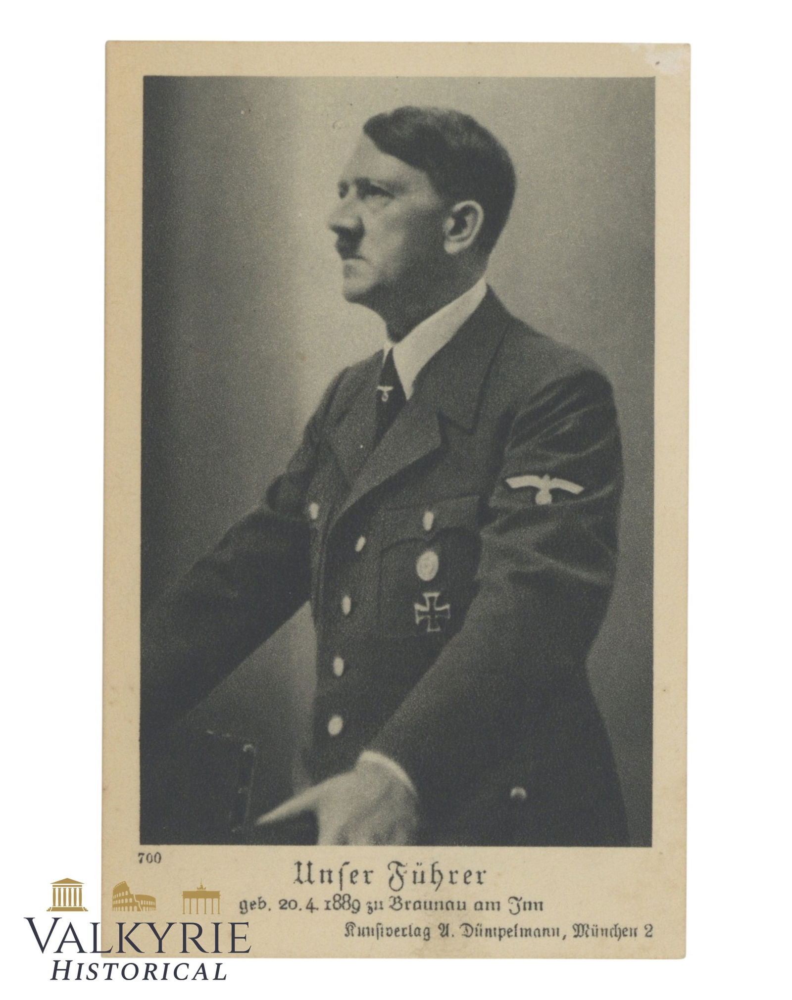 Advertisement Card of a Book Shop in Hildesheim Germany With Portrait of Adolf Hitler on the Reverse: Advertisement Card of a Book Shop in Hildesheim Germany With Portrait of Adolf Hitler on the Reverse. Size: 11x7cm All items for this auction will be shipping from Europe. Shipping cost $25 it doesn't