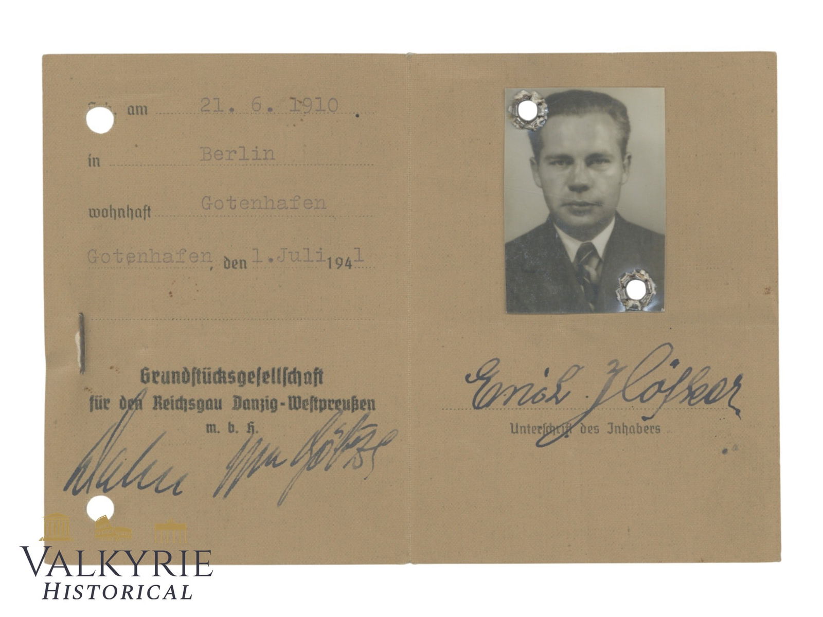 Ausweis Issued in 1941 to a Worker of the German Estate Association in Reichgau Danzig West Prussia: Ausweis Issued in 1941 to a Worker of the German Estate Association in Reichsgau Danzig West Prussia. With photo of the owner. All items for this auction will be shipping from Europe. Shipping cost $2