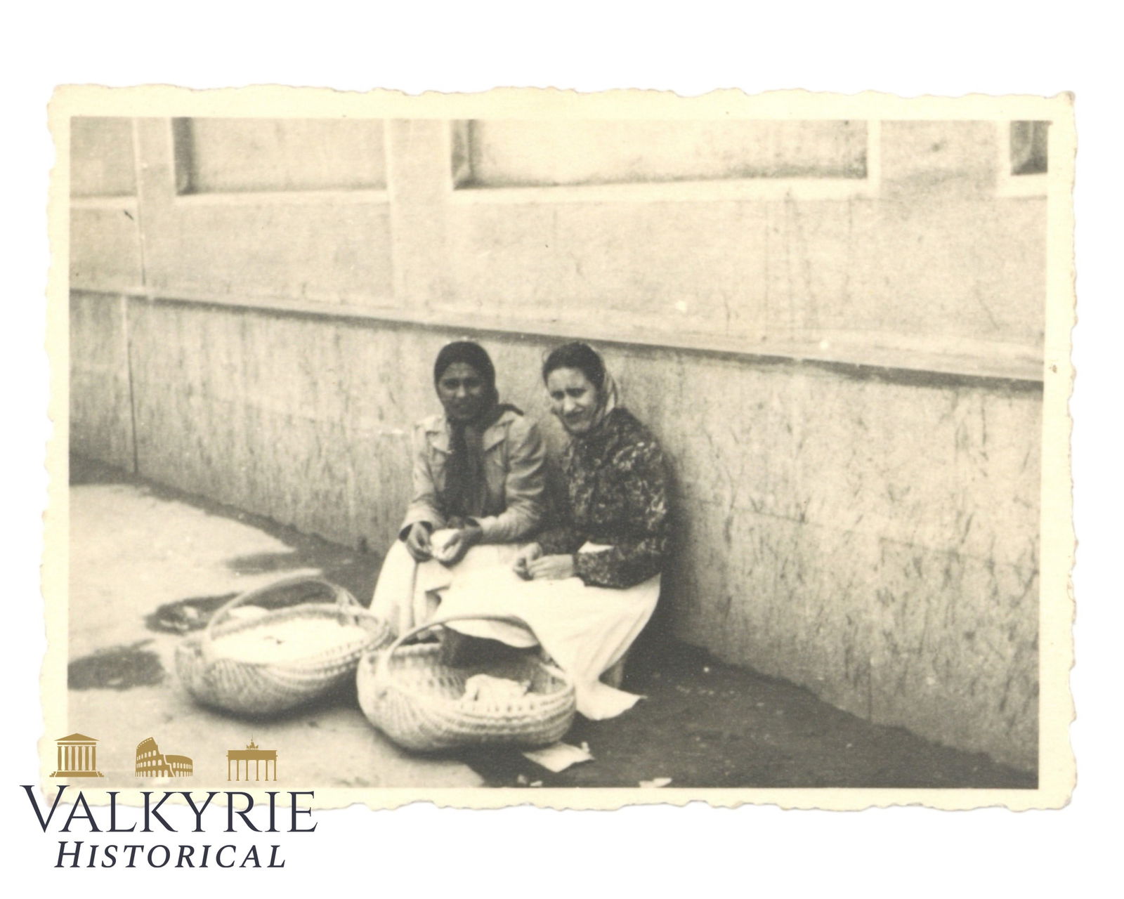 Private Taken Photo of 2 Gypsy Women In a Street of an Unknown Polish City Selling Some Products: Private Taken Photo of 2 Gypsy Women In a Street of an Unknown Polish City selling some products.Size: 8,5x6cm All items for this auction will be shipping from Europe. Shipping cost $25 it doesn't mat