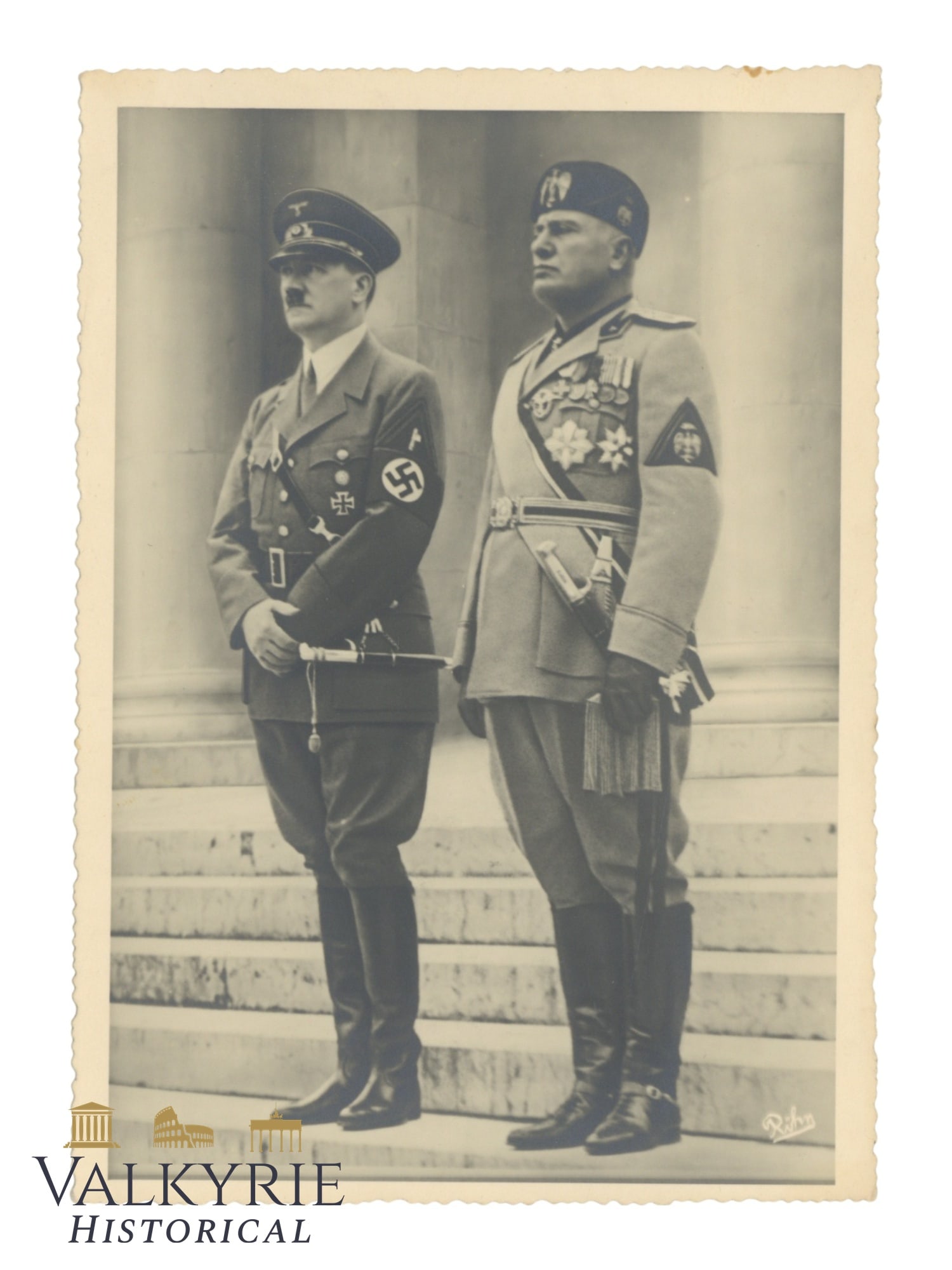 Nazi Propaganda Postcard Commemorating the Official Visit of Adolf Hitler to Italy in 1938: Nazi Propaganda Postcard Commemorating the Official Visit of Adolf Hitler to Italy in 1938. Non-circulated. All items for this auction will be shipping from Europe. Shipping cost $25 it doesn't matter