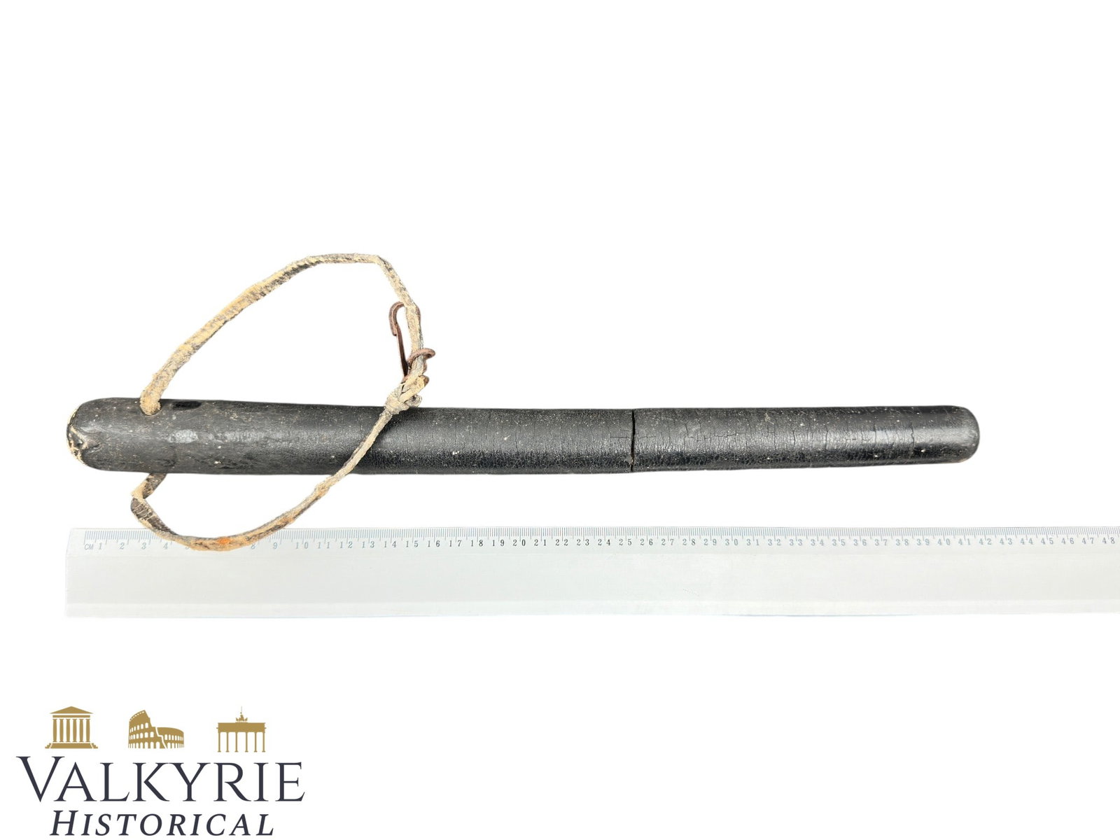 Very Old German Rubber Truncheon Like Those Used by Kapos Or Ghetto Police: Very Old German Rubber Truncheon Like Those Used by Kapos Or Ghetto Police. Good condition by sign of years are visible in the rubber. The leather strap to hang it from the wrist is also preserved. Tr