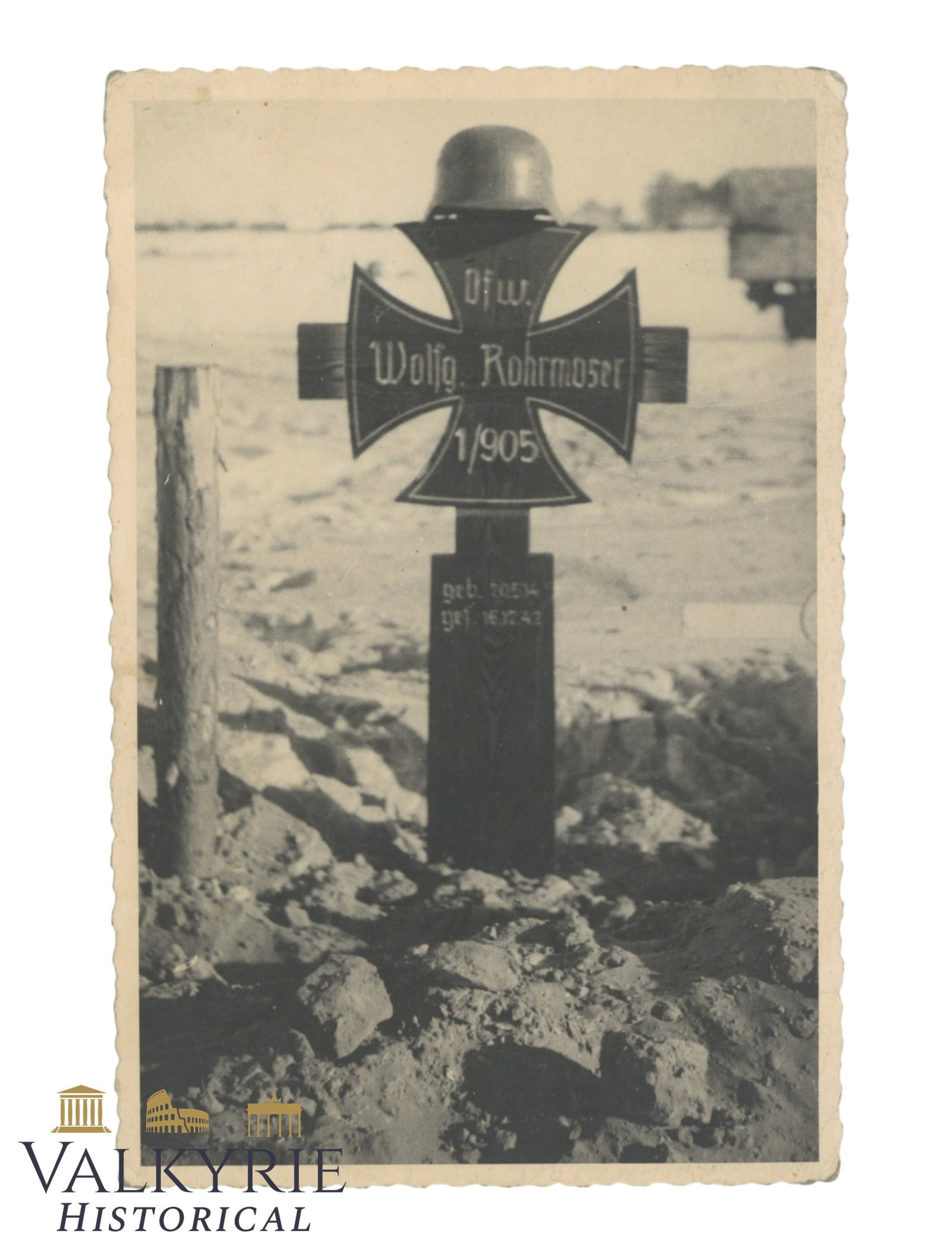Postcard Size Photo of a Wehrmacht German Fallen Soldier's Tomb Decorated With Iron Cross: Postcard Size Photo of a Wehrmacht German Fallen Soldier's Tomb Decorated With Iron Cross. Taken during WW2. Size: 13,5x9cm Shipping flat cost $25 it doesn't matter how many items you win. you pay jus