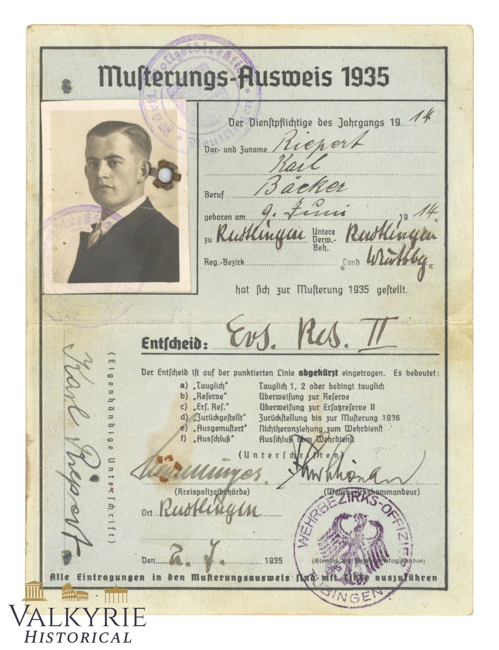 Medical Examination Ausweis 1935 Issued to a German Wehrmacht Reservist: Medical Examination Ausweis 1935 Issued to a German Wehrmacht Reservist. It comes with photo of the owner. Shipping flat cost $25 it doesn't matter how many items you win. you pay just $25 for shippin