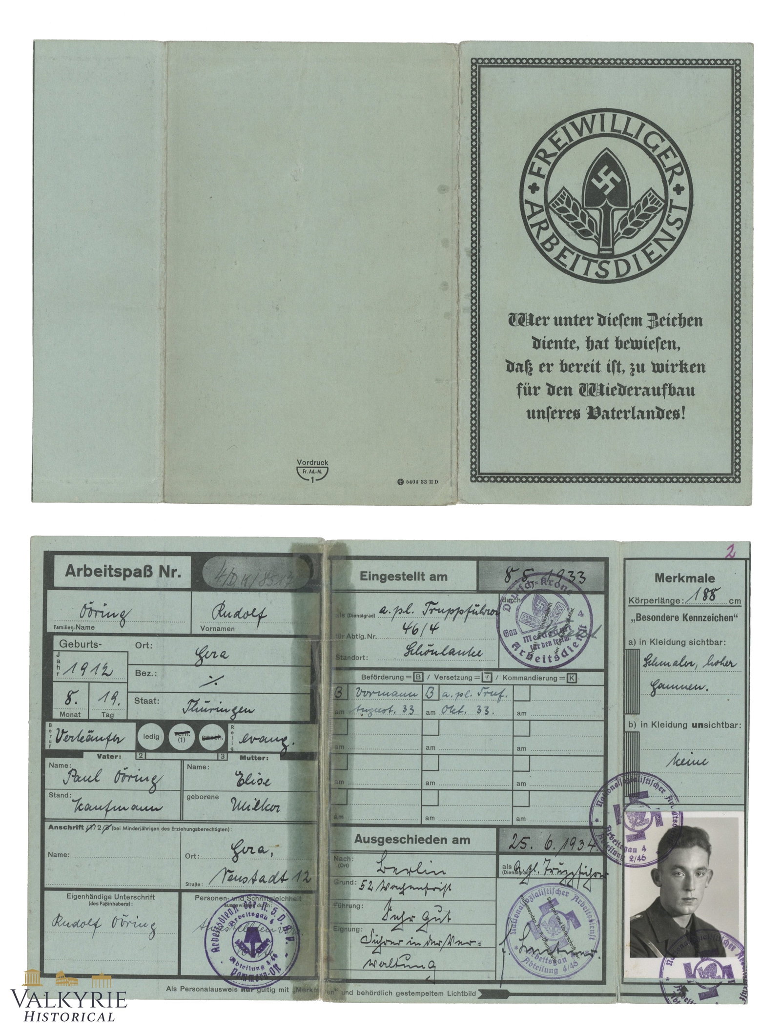 German Freiwilliger Arbeitsdienst (FAD) Membership Identification Card 1934: German Freiwilliger Arbeitsdienst (FAD) - Voluntary Labour Service membership identification card issued in 1934 to a German man. It comes with photo of the owner. Good condition.The voluntary labor s