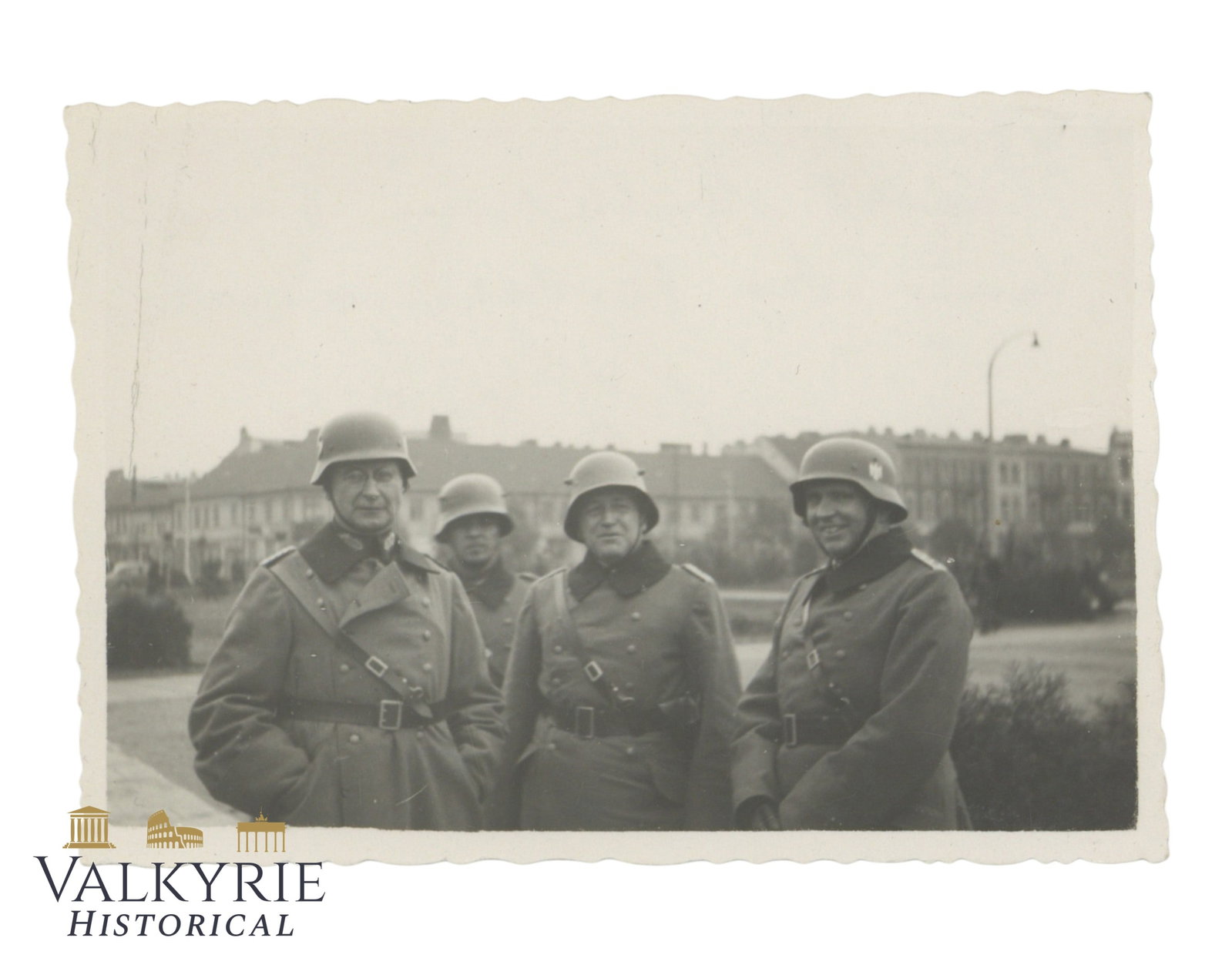 Photo Showing Wehrmacht General Mueller With Other Staff Members Waiting For Military Parade: Photo Showing Wehrmacht General Mueller With Other Staff Members Waiting For Military Parade. Described on the reverse. All items for this auction will be shipping from Europe. Shipping cost $25 it do