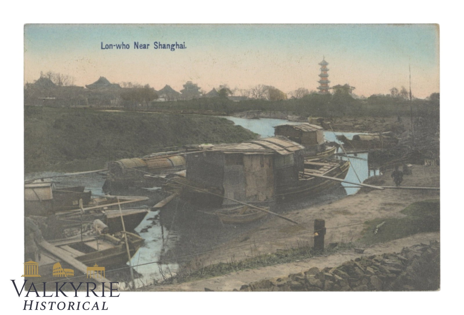Shanghai China Lon-who near Shanghai circa 1920 .: Shanghai China Lon-who near Shanghai circa 1920. The river and the barge. Not signed or posted. Shipping flat cost $25 it doesn't matter how many items you win. you pay just $25 for shipping.