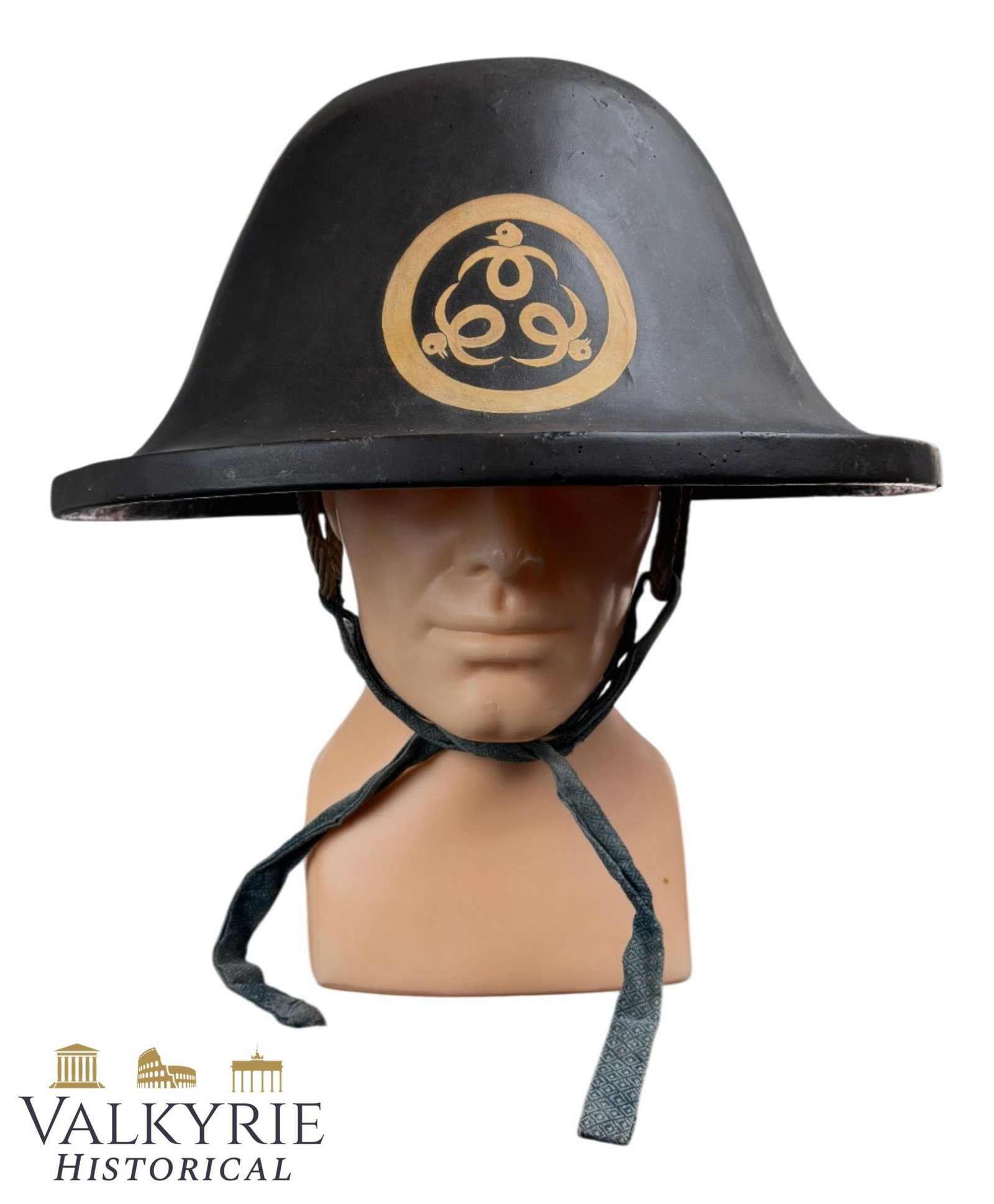 A Traditional Japanese Samurai Helmet, a Jingasa, with a Family Crest - Edo Period. (1 of 11)