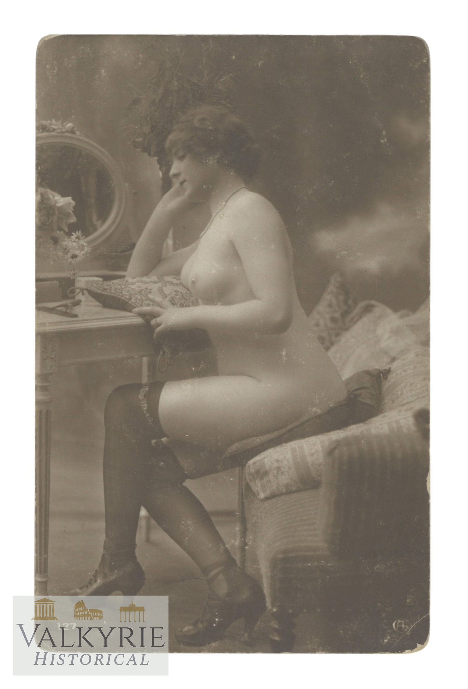 Artistic Photo - Female Nudes. Postcard size, circa 1910-1930.: Artistic Photo - Female Nudes. Postcard size, circa 1910-1930. Shipping flat cost $25 it doesn't matter how many items you win. you pay just $25 for shipping.