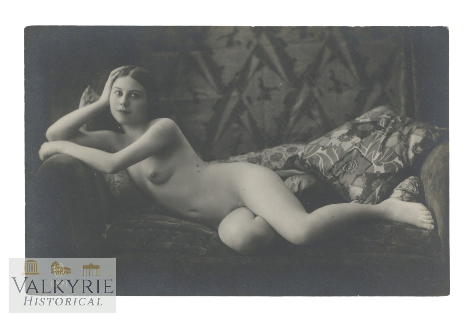 Artistic Photo - Female Nudes. Postcard size, circa 1910-1930.: Artistic Photo - Female Nudes. Postcard size, circa 1910-1930. Shipping flat cost $25 it doesn't matter how many items you win. you pay just $25 for shipping.