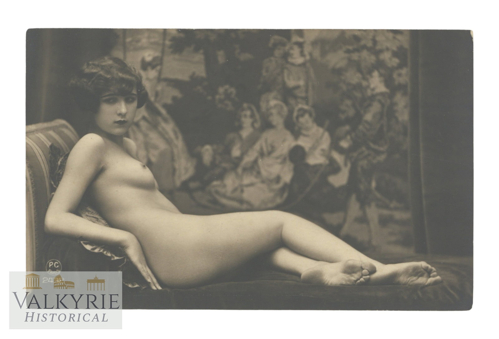 Artistic Photo - Female Nudes. Postcard size, circa 1910-1930.: Artistic Photo - Female Nudes. Postcard size, circa 1910-1930. Shipping flat cost $25 it doesn't matter how many items you win. you pay just $25 for shipping..