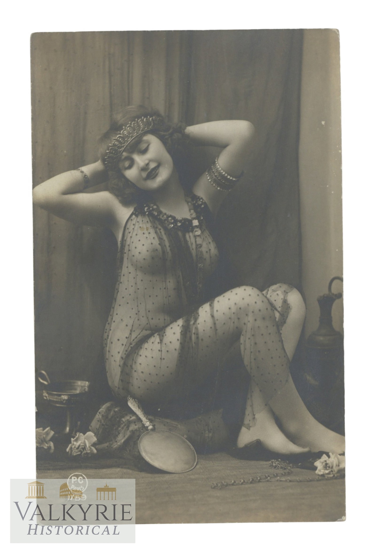 Artistic Photo - Female Nudes. Postcard size, circa 1910-1930.: Artistic Photo - Female Nudes. Postcard size, circa 1910-1930. Shipping flat cost $25 it doesn't matter how many items you win. you pay just $25 for shipping..