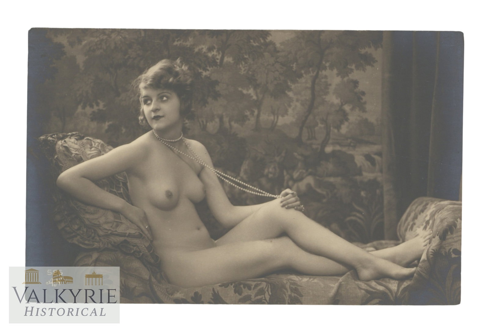 Artistic Photo - Female Nudes. Postcard size, circa 1910-1930.: Artistic Photo - Female Nudes. Postcard size, circa 1910-1930. Shipping flat cost $25 it doesn't matter how many items you win. you pay just $25 for shipping..
