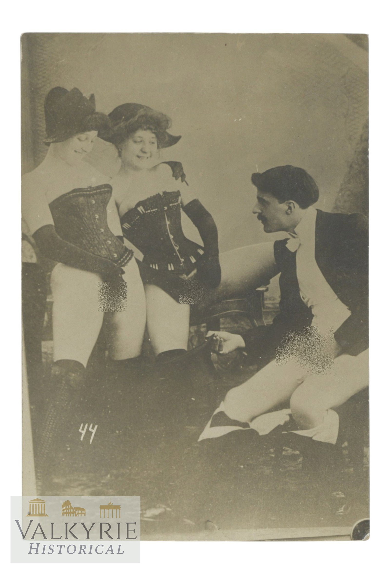 Artistic Photo - Female Nudes. Postcard size, circa 1910-1930.: Artistic Photo - Female Nudes. Postcard size, circa 1910-1930. Shipping flat cost $25 it doesn't matter how many items you win. you pay just $25 for shipping.