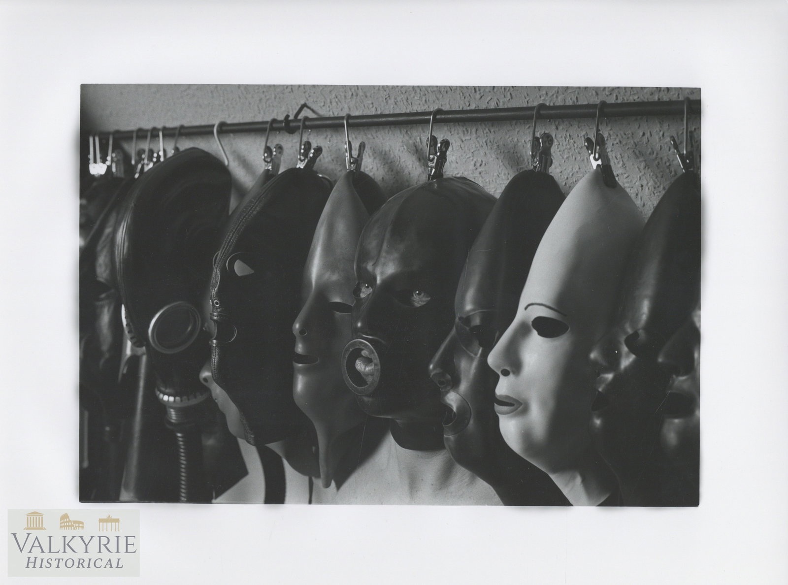 Artistic Photo - Helmut Newton - Female Nudes - Big Format: Artistic Photo - Female Nudes - This image depicts a provocative leg art style of photography, reminiscent of the work of photographers such as Helmut Newton. Helmut Newton was a German fashion photog