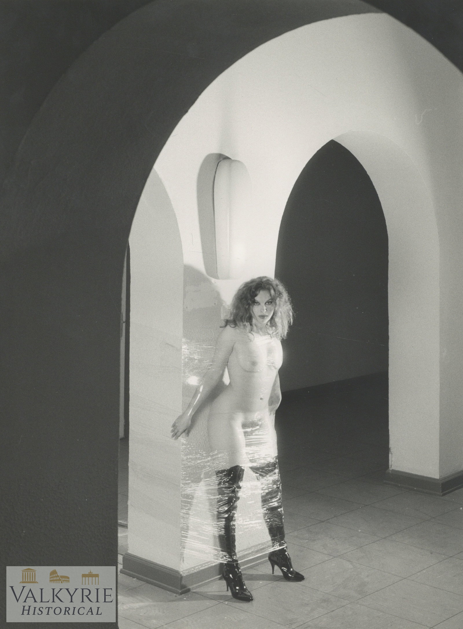 Artistic Photo - Szymon Brodziak - Female Nudes - Big Format: Artistic Photo - This image features a black-and-white fine art photograph by Szymon Brodziak, whose style is reminiscent of his work published in magazines such as Idoll Magazine. Style: The photogra
