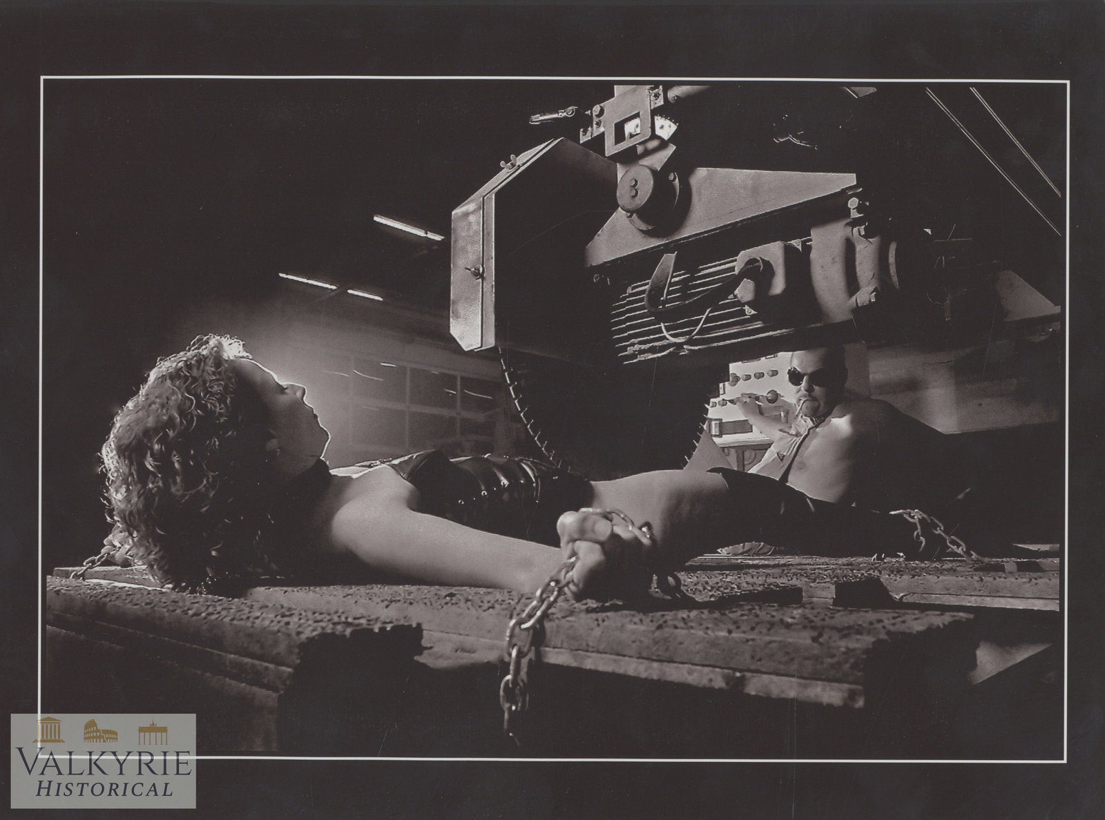 Artistic Photo - Helmut Newton - Female Nudes - Big Format: Artistic Photo - Female Nudes - art style of photography, reminiscent of the work of photographers such as Helmut Newton. Helmut Newton was a German fashion photographer known for his controversial an