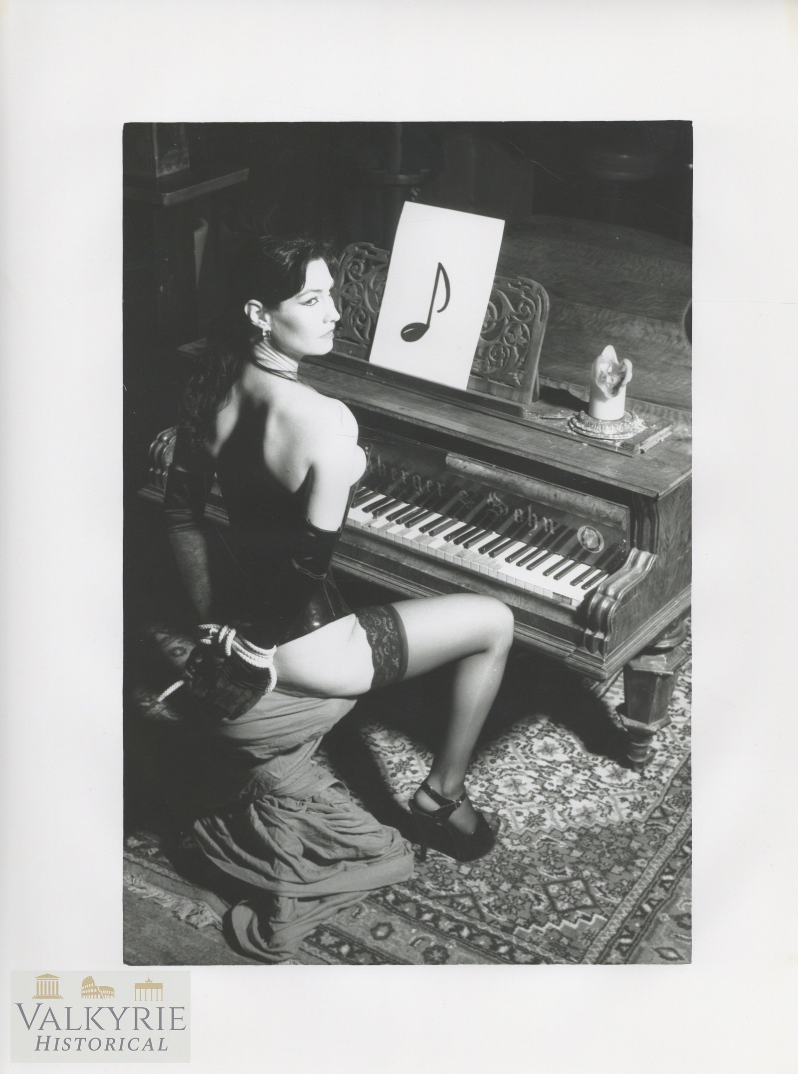 Artistic Photo - Helmut Newton - Female Nudes - Big Format: Artistic Photo - Female Nudes - art style of photography, reminiscent of the work of photographers such as Helmut Newton. Helmut Newton was a German fashion photographer known for his controversial an