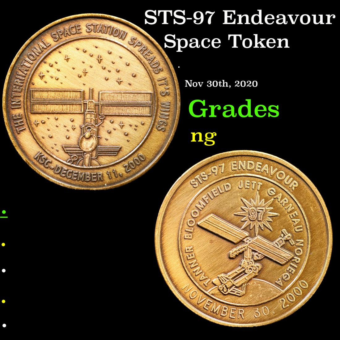 STS-97 Endeavour Grades ng (1 of 3)
