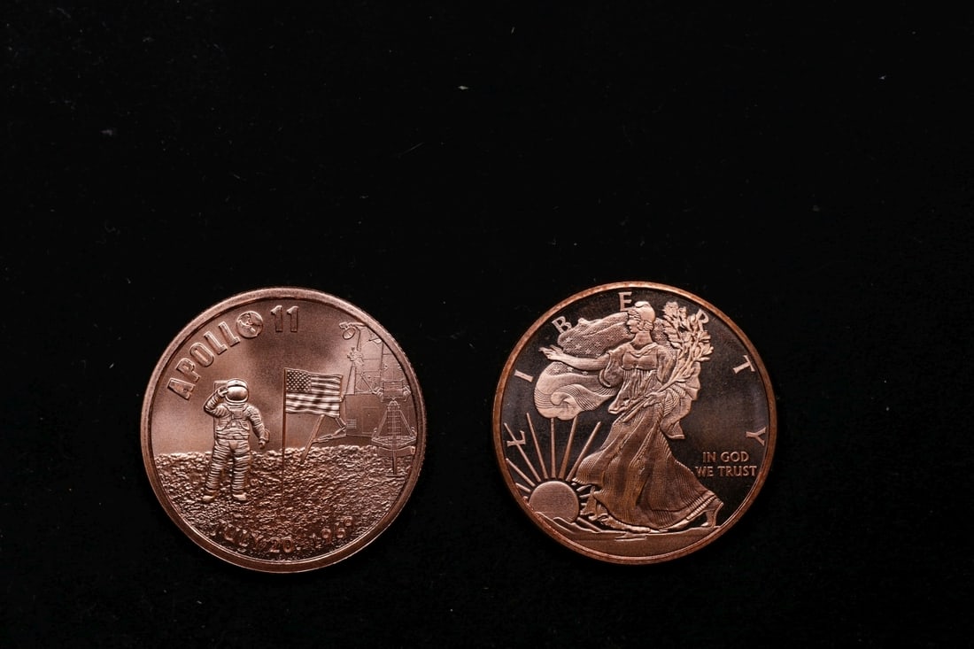 Group of Two 1oz .999 Fine Copper Bullion Rounds - Walking Liberty & Apollo 11 Styles Grades (1 of 2)