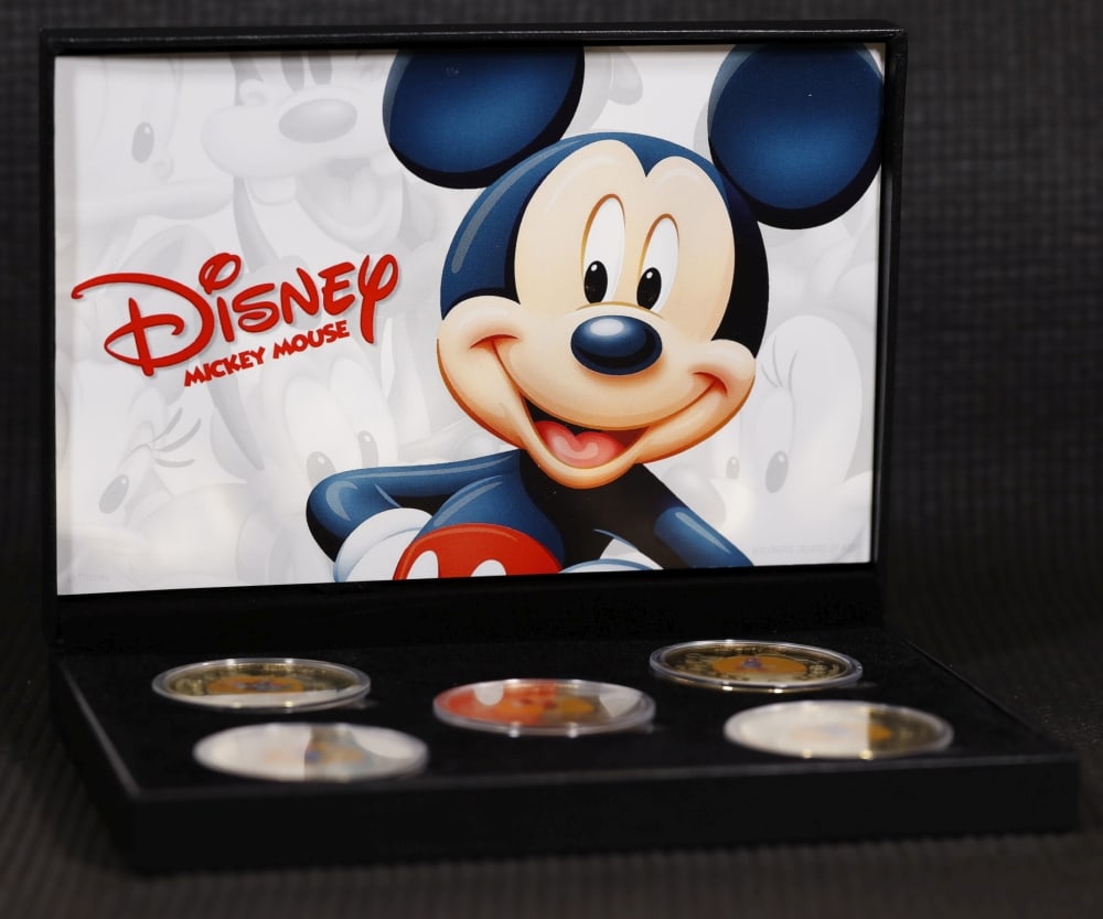 5 PC. Mickey Mouse & Friends Gold Plated Round Collection In Custom Box W/ Special Backer card - 2