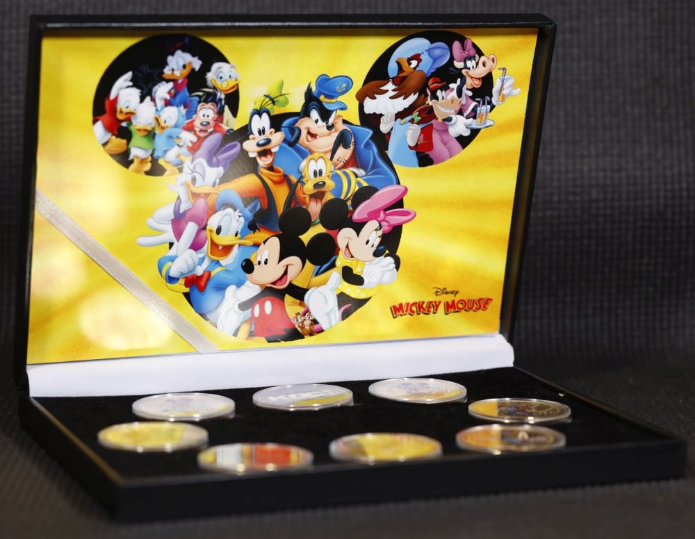 8 PC. Mickey Mouse & Friends Gold Plated Round Collection In Custom Box W/ Special Backer card - 2