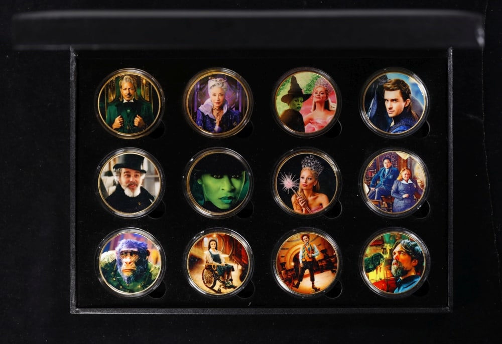 12 Coin Wicked Wizard of Oz Gold Plated Round Collection In Custom Box W/ Special Backer card - 3