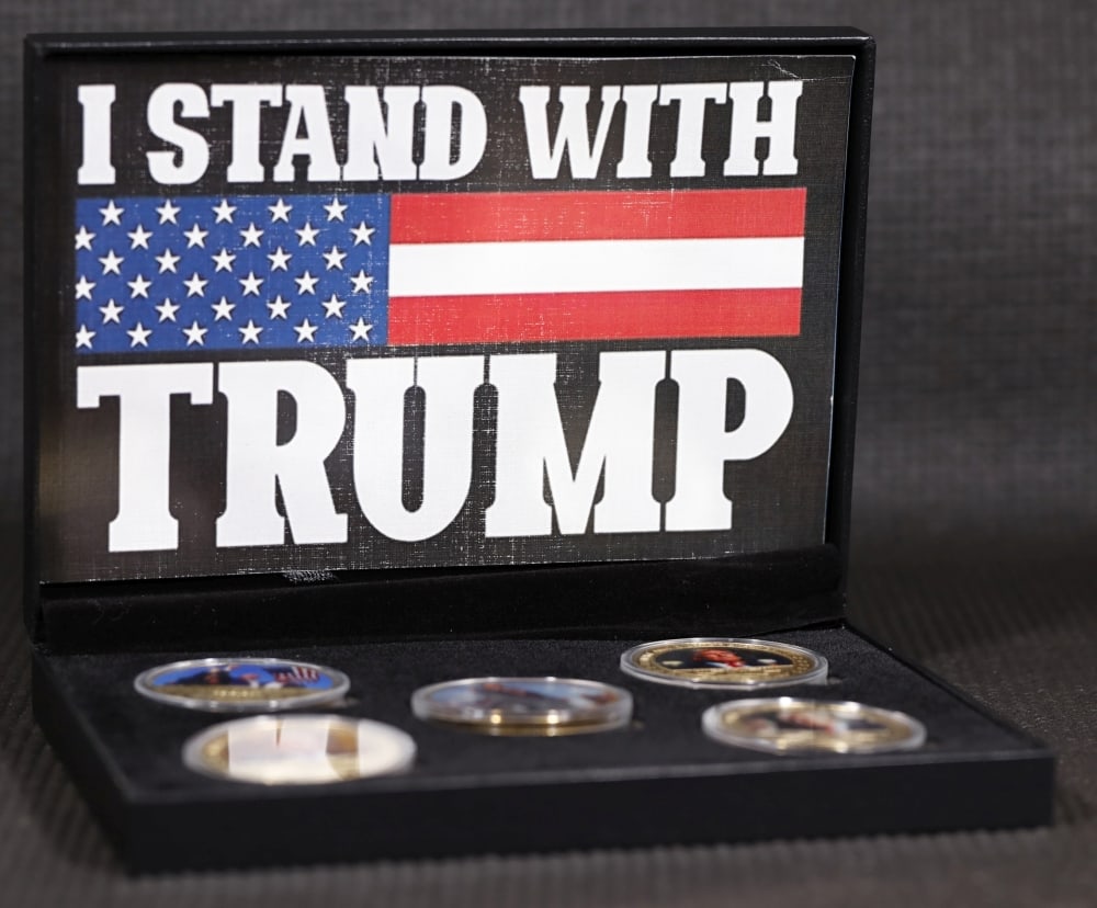 5 Coin "I Stand With Trump" Gold Plated Round Collection - 2