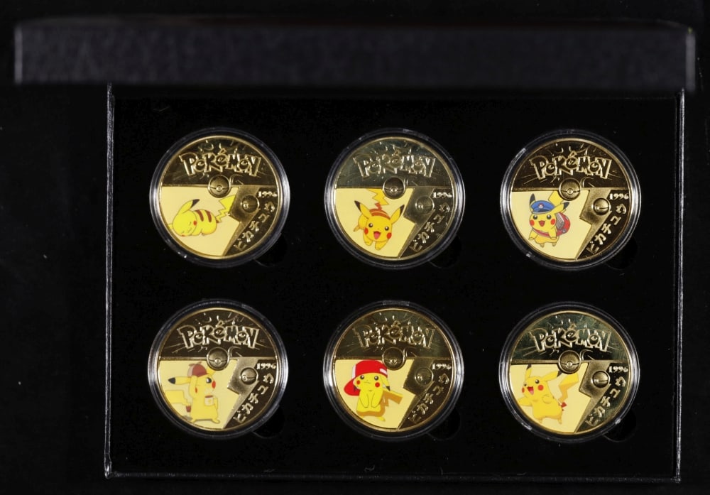 6 Coin Pokemon - Picachu Plated Gold Round Collection In Custom Box W/ Special Backer card - 3